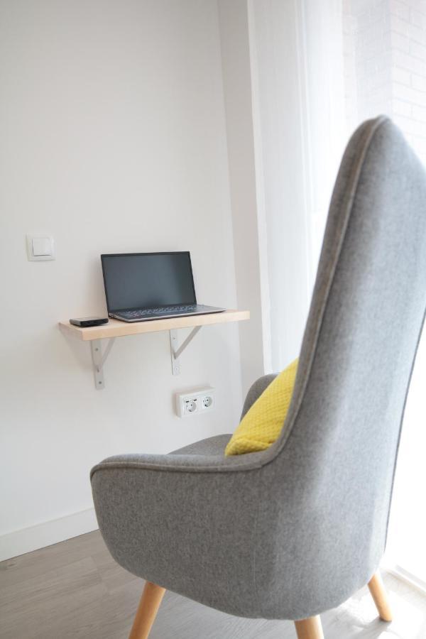Modern Apartament Al Costat Del Parc De La Devesa Жирона Экстерьер фото