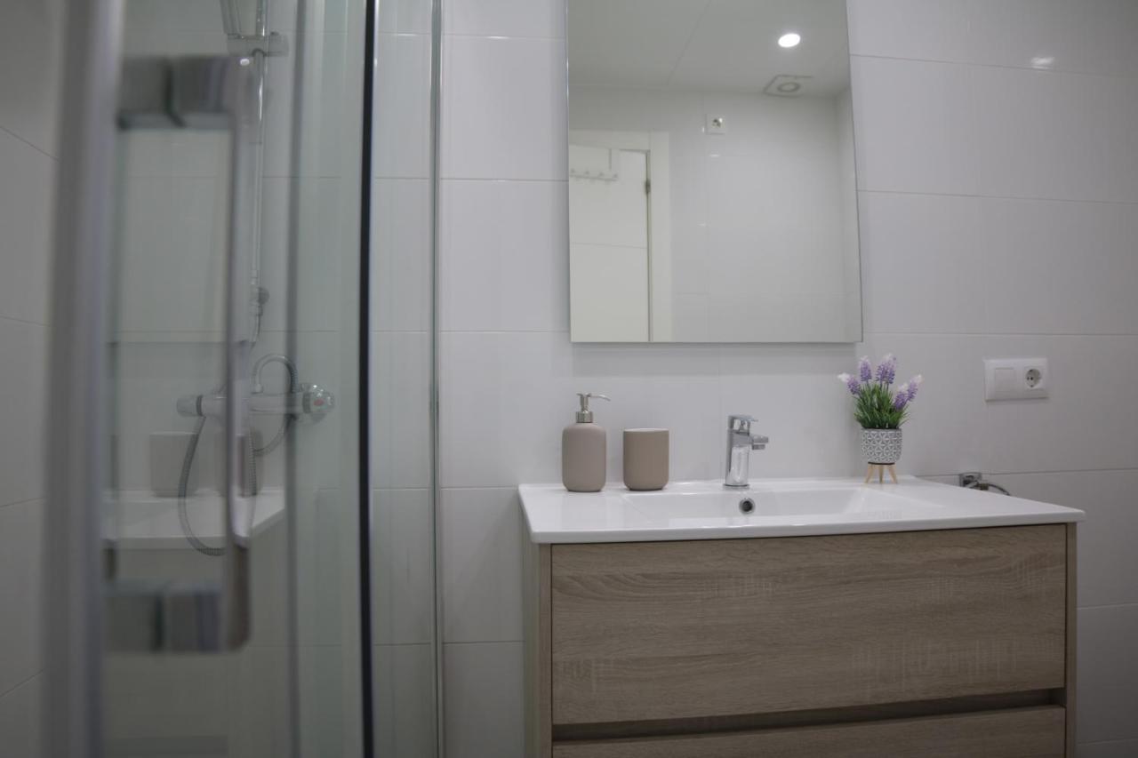Modern Apartament Al Costat Del Parc De La Devesa Жирона Экстерьер фото