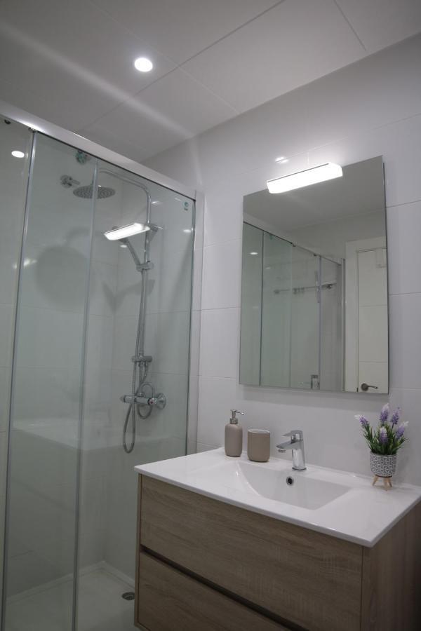 Modern Apartament Al Costat Del Parc De La Devesa Жирона Экстерьер фото