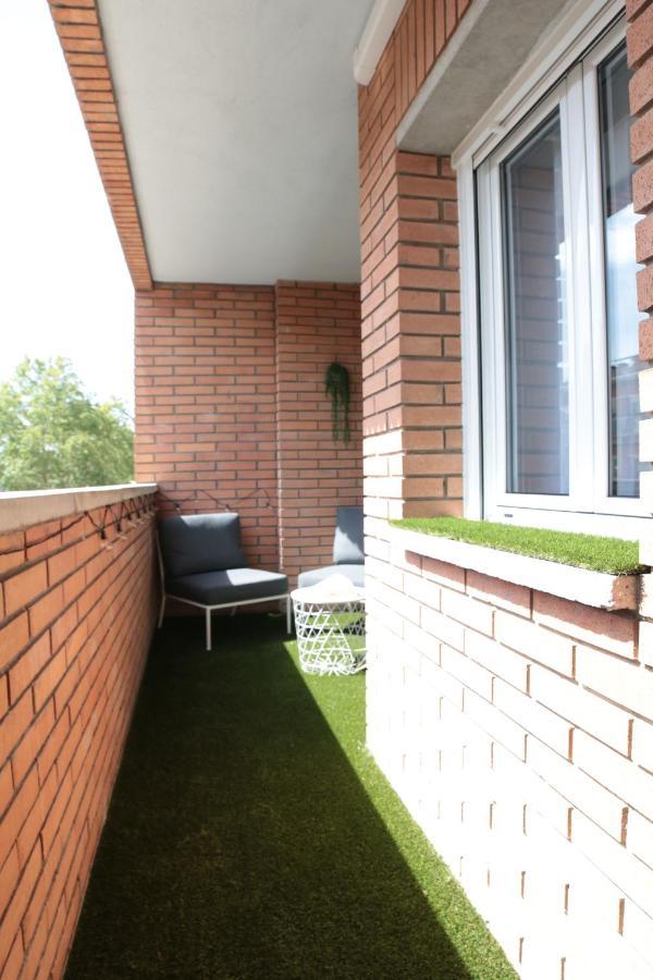 Modern Apartament Al Costat Del Parc De La Devesa Жирона Экстерьер фото